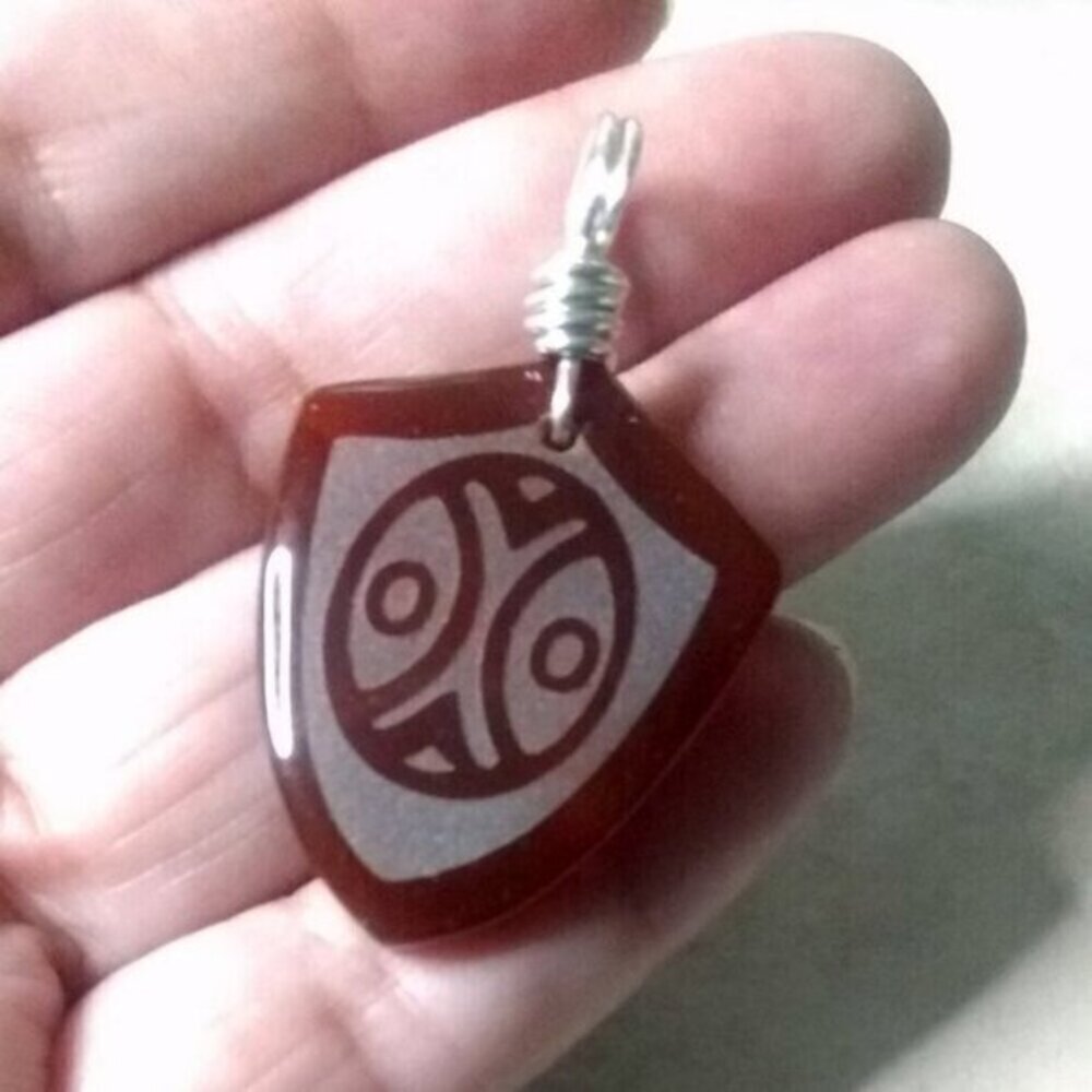 Masculine Russet Brown Agate Shield Pendant - Etched Tribal Design